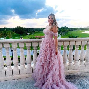 Meet your Posher, Valentina